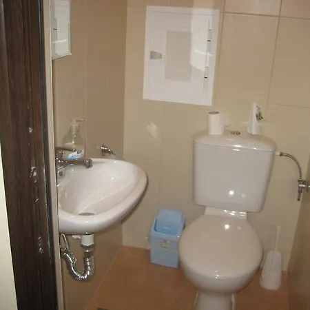 アパート Zefira ポモリエ