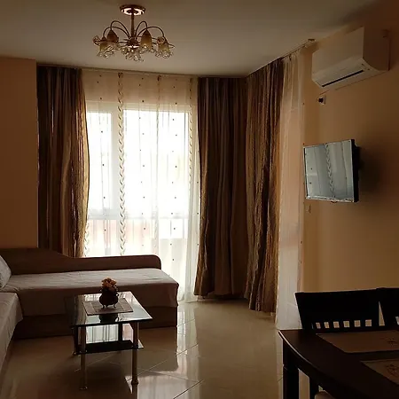 Zefira Apartment
